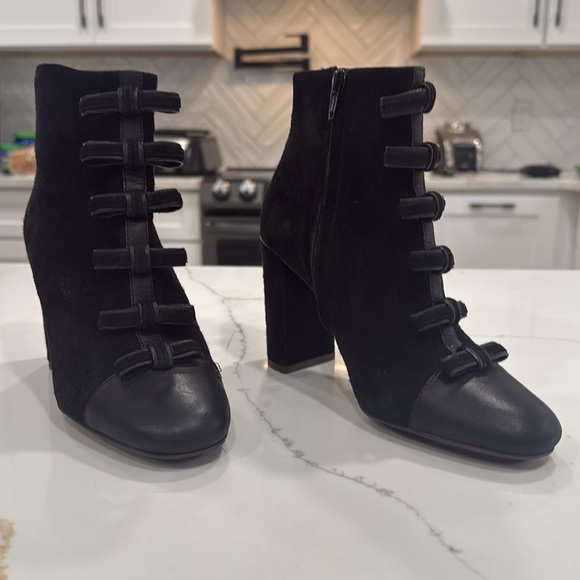 See by Chloé Women's Gisel Bow Almond Toe Suede High-Heel Booties - Picture 3 of 13